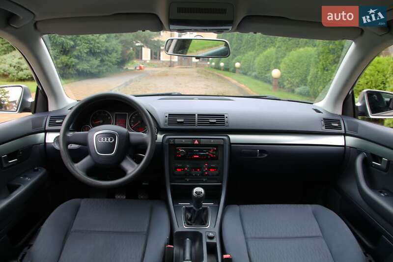 Седан Audi A4 2006 в Сарнах