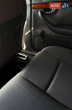 Седан Audi A4 2001 в 