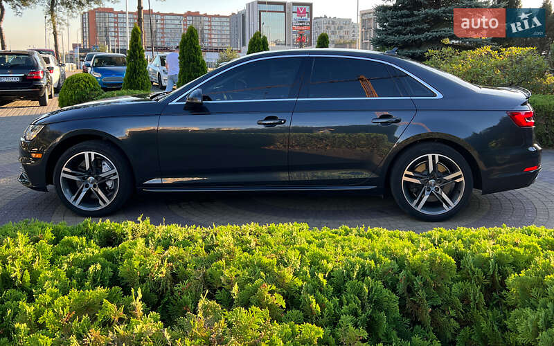 Седан Audi A4 2016 в Львове