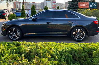 Седан Audi A4 2016 в 