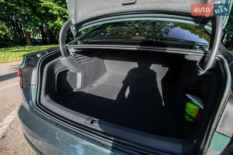 Седан Audi A4 2018 в Львове фото 25 Седан Audi A4 2018 в Львове
