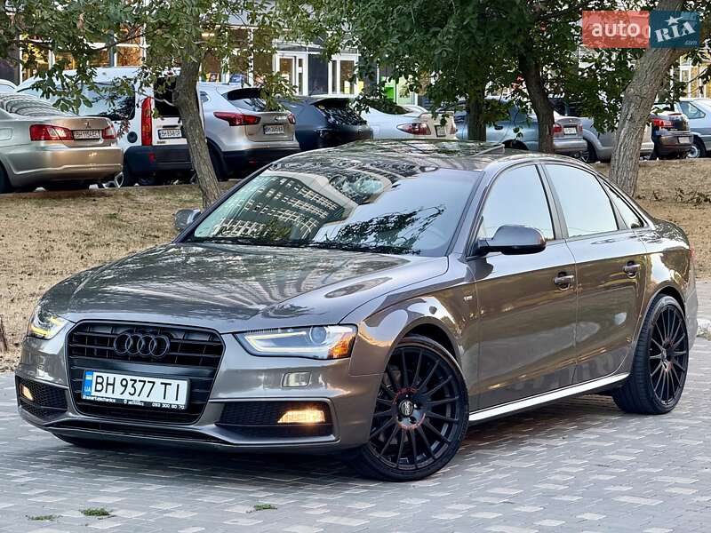 Седан Audi A4 2014 в Одессе