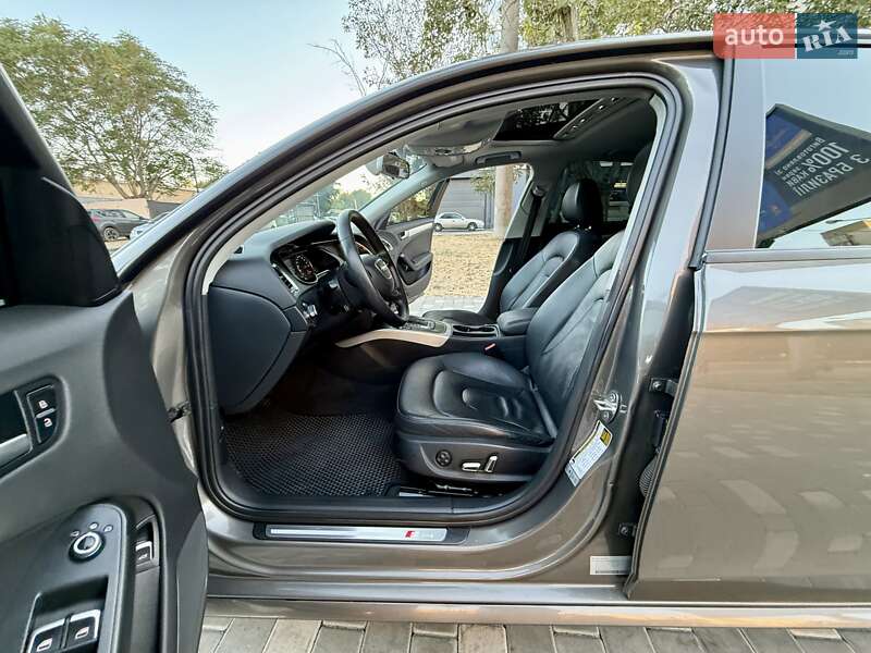 Седан Audi A4 2014 в Одессе