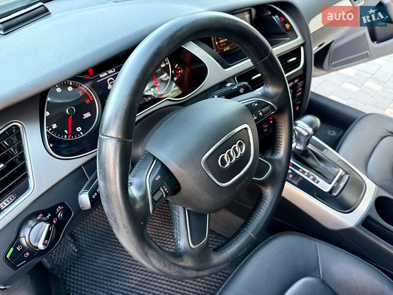 Седан Audi A4 2014 в Одессе