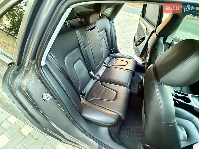 Седан Audi A4 2014 в Одессе