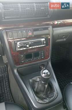 Седан Audi A4 1998 в 