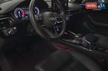 Седан Audi A4 2020 в 
