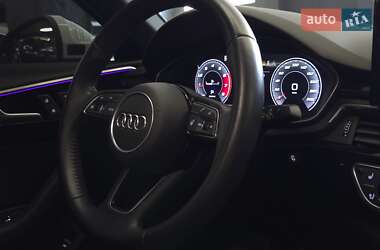 Седан Audi A4 2020 в 