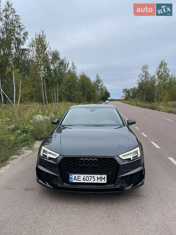 Седан Audi A4 2017 в Киеве