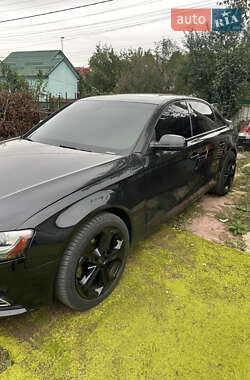 Седан Audi A4 2012 в 