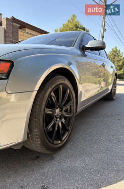 Седан Audi A4 2011 в 