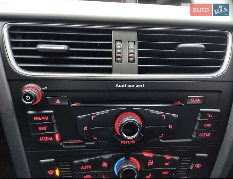 Седан Audi A4 2011 в Новомосковске