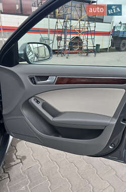 Седан Audi A4 2012 в 