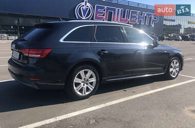 Универсал Audi A4 2018 в 