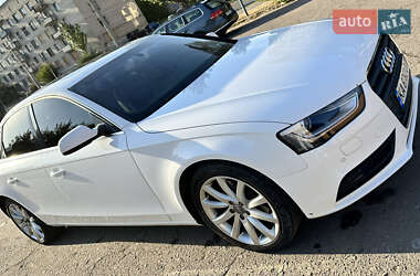 Седан Audi A4 2015 в 