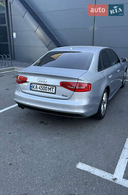 Седан Audi A4 2015 в 