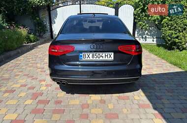 Седан Audi A4 2015 в 