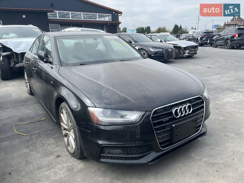 Седан Audi A4 2014 в Львове