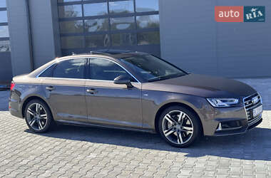 Седан Audi A4 2016 в 