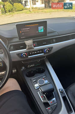 Универсал Audi A4 2019 в 