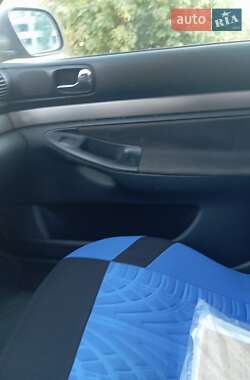 Седан Audi A4 1999 в 