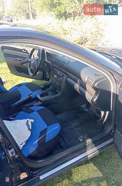 Седан Audi A4 1999 в 