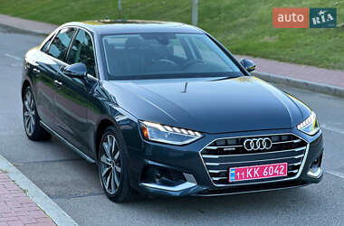 Седан Audi A4 2023 в 