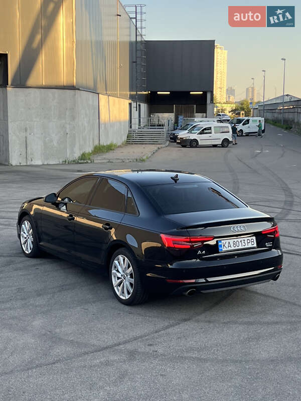 Седан Audi A4 2016 в Киеве