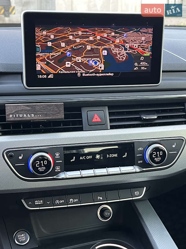 Седан Audi A4 2016 в Киеве