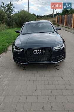 Седан Audi A4 2015 в 