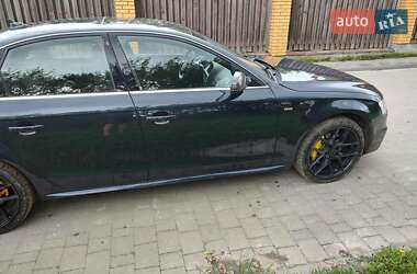 Седан Audi A4 2015 в 