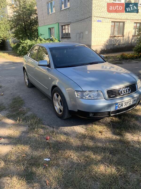 Седан Audi A4 2003 в 
