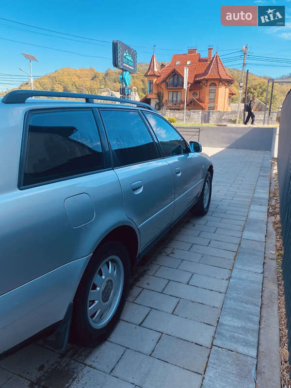 Универсал Audi A4 1999 в Яремче