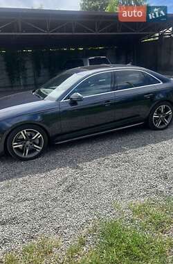 Седан Audi A4 2018 в 