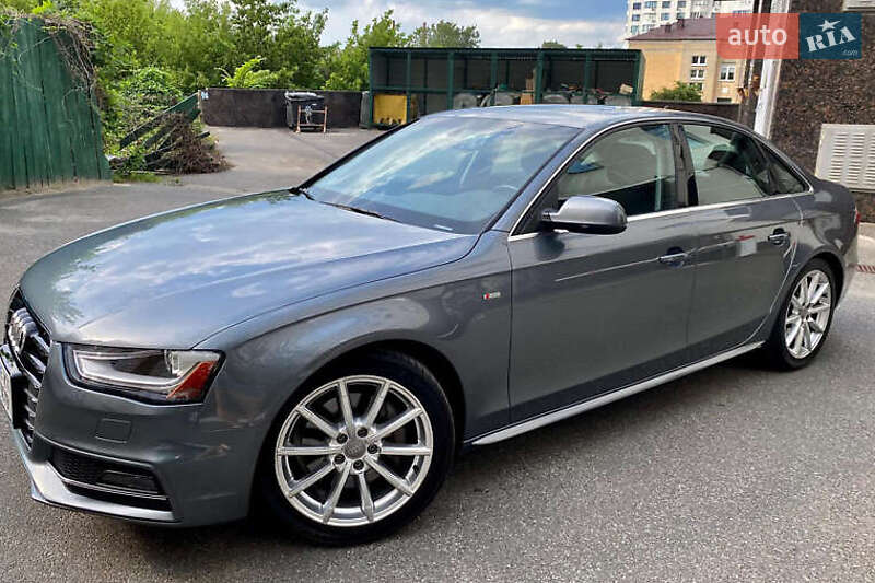 Седан Audi A4 2015 в 