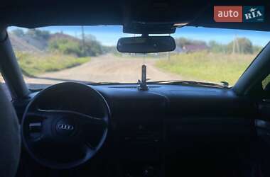 Универсал Audi A4 2000 в 