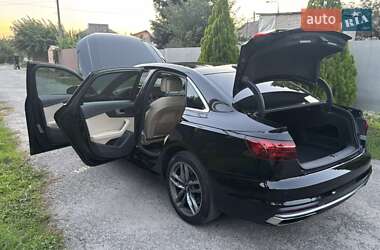 Седан Audi A4 2020 в 