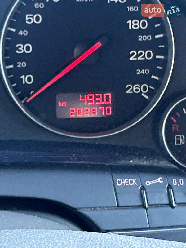 Седан Audi A4 2003 в Збараже