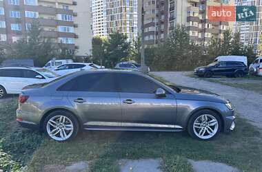 Седан Audi A4 2018 в 