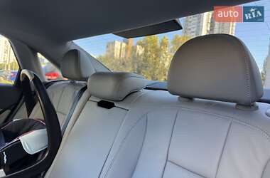 Седан Audi A4 2018 в 