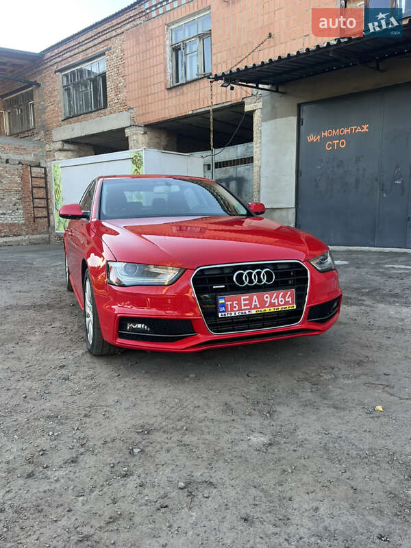 Седан Audi A4 2015 в Дубно