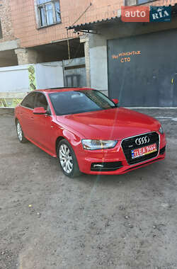Седан Audi A4 2015 в 