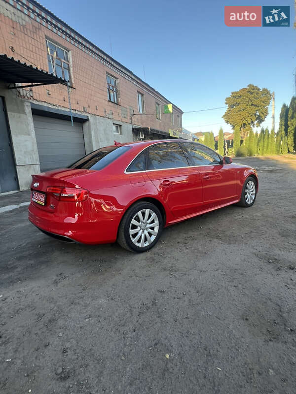 Седан Audi A4 2015 в Дубно