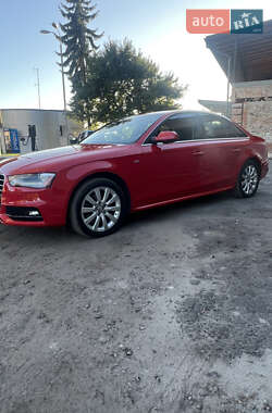 Седан Audi A4 2015 в 