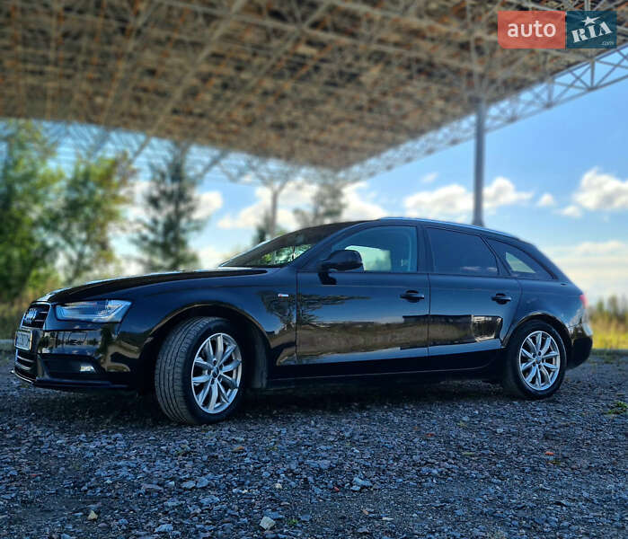 Универсал Audi A4 2013 в Самборе