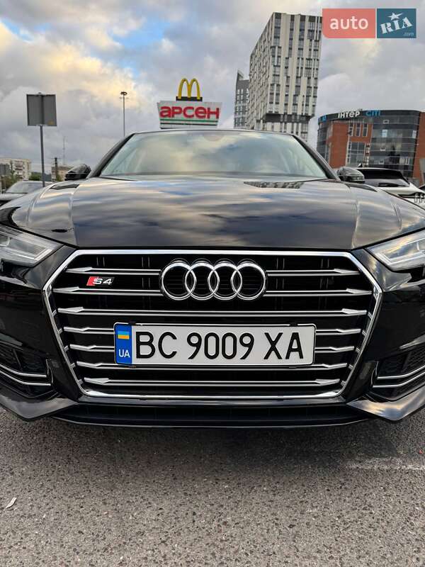 Седан Audi A4 2016 в Шептицькому