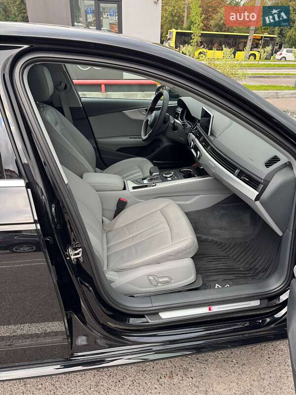 Седан Audi A4 2016 в Шептицькому