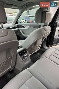 Седан Audi A4 2016 в 
