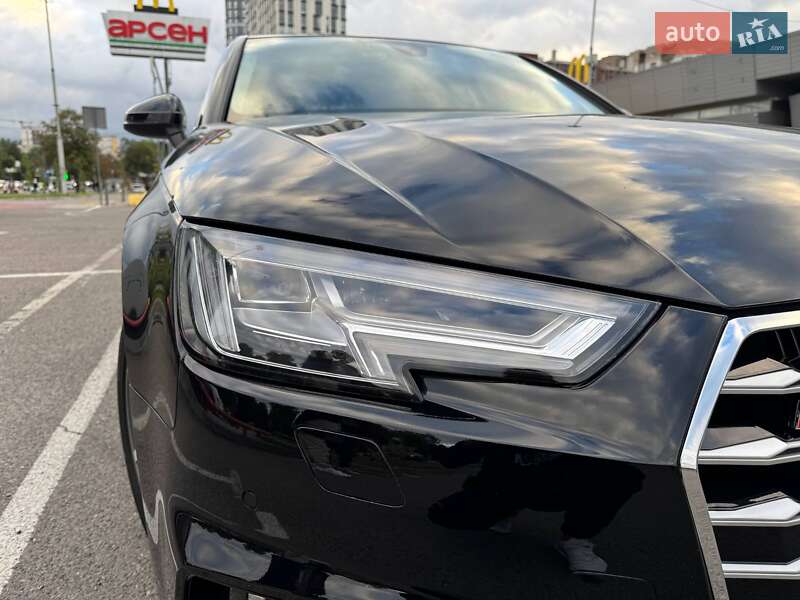 Седан Audi A4 2016 в Шептицькому