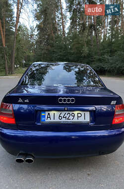 Седан Audi A4 1997 в 